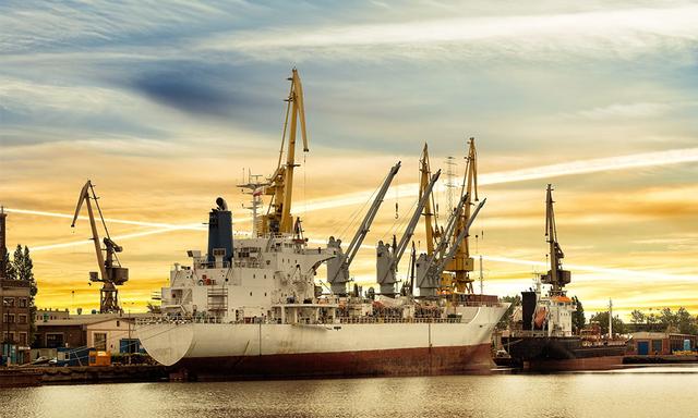 パシール・グダン港:画像、コード、出荷データ、ラインリスト